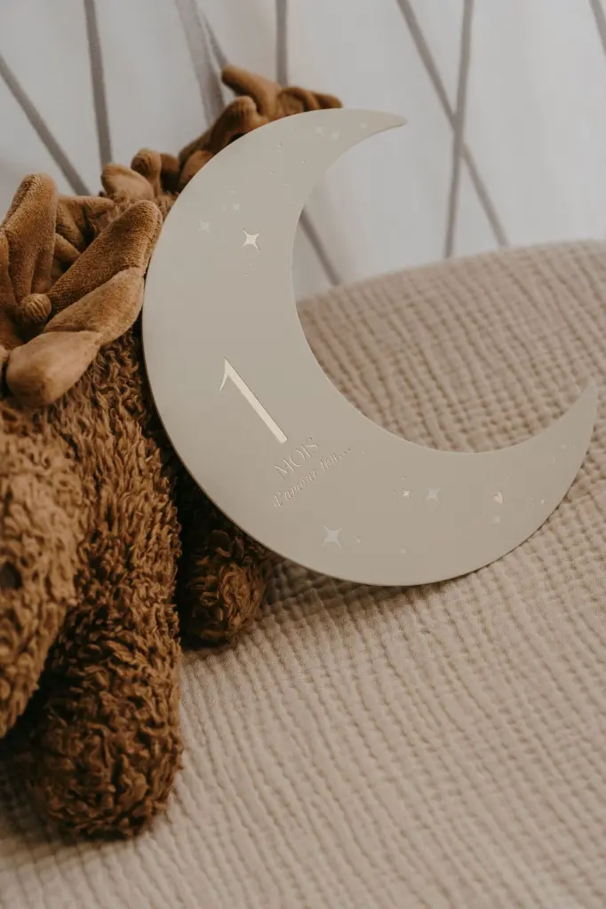 milestone-cards-moon (1).webp