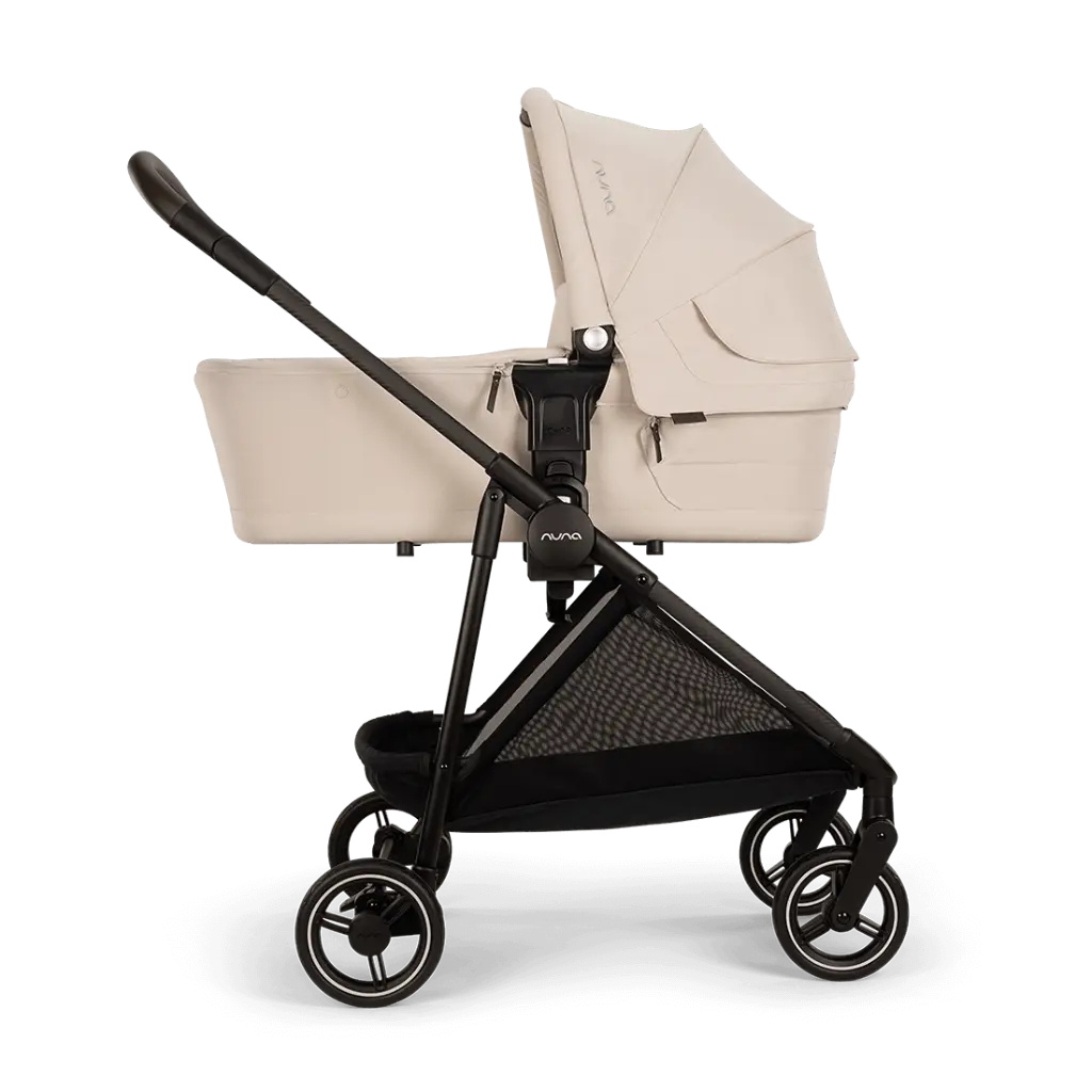 nuna_ixxanext_biscotti_carrycot_profile_gl_web.webp