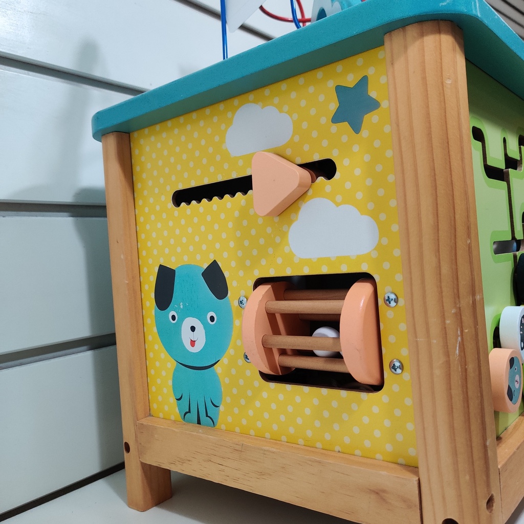 Grand cube d'activités en bois - Vertbaudet 