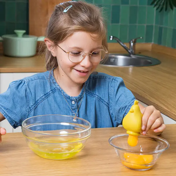 Eggs-separator-shooting-kid2-600x600-RVB_600x600.webp