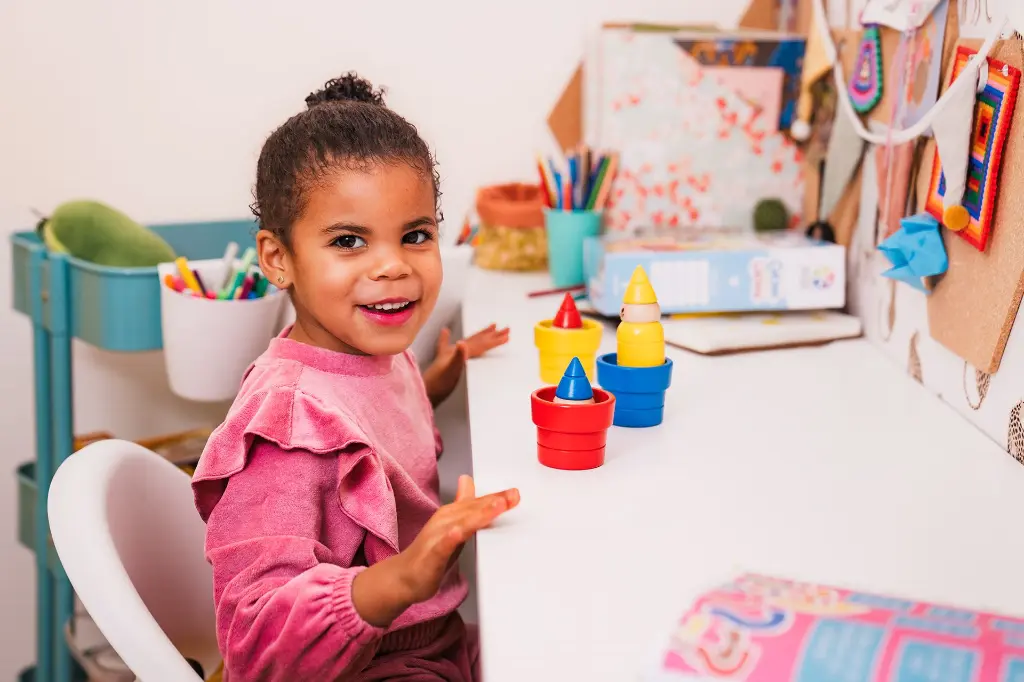 SG 038 Gnome Sweet Gnome (lifestyle) image 05.webp