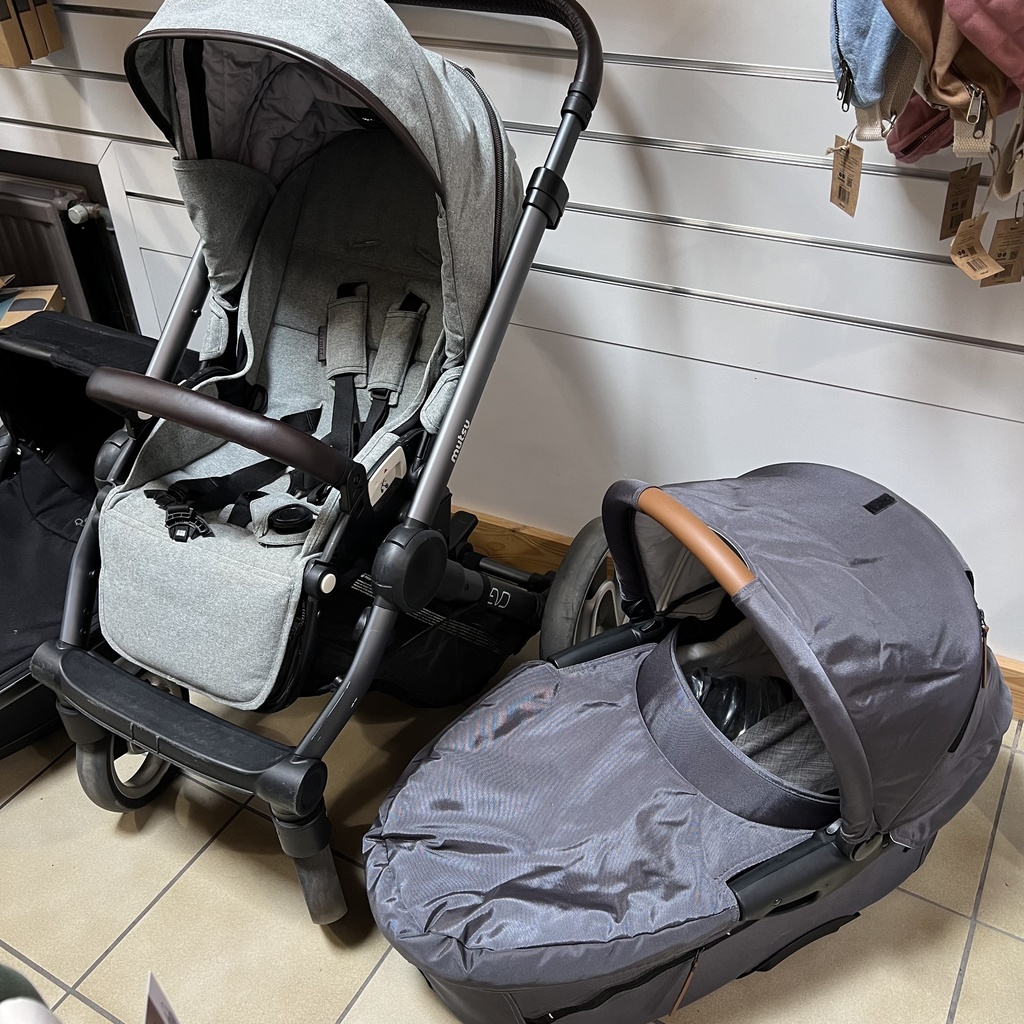Ensemble poussette et nacelle - Mutsy