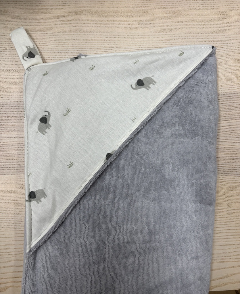 Cape de bain - Fleur de coton - Éléphants 90x90  