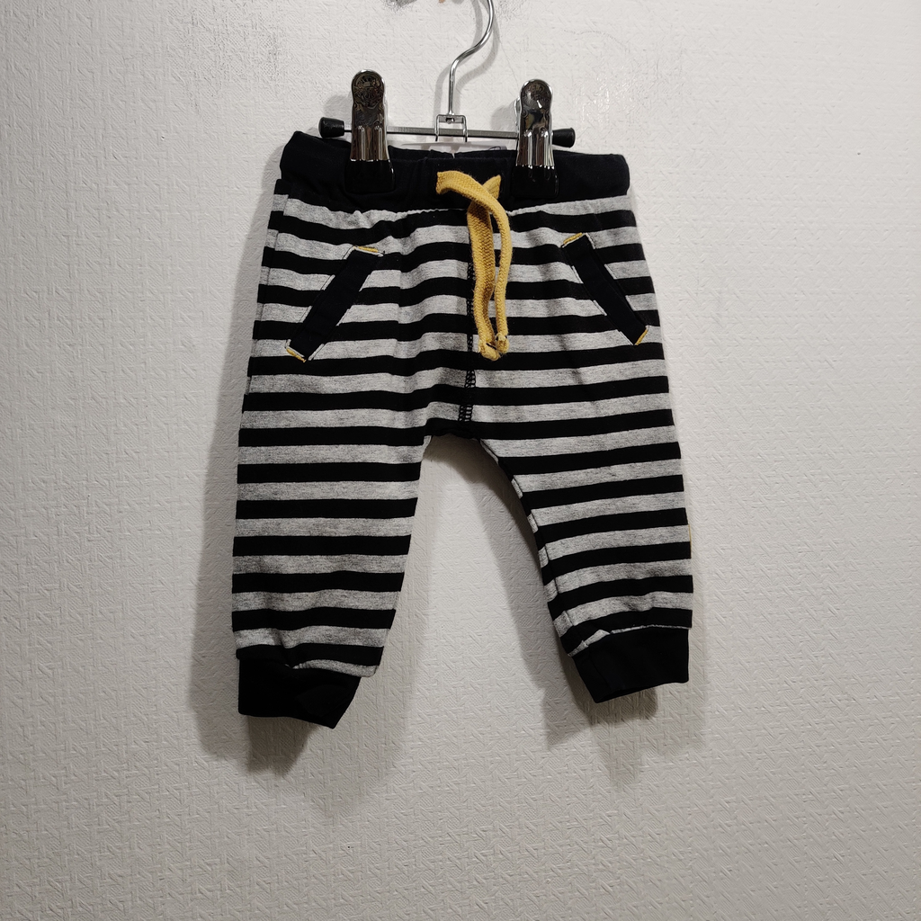 Pantalon - b.e.s.s - 1 mois 