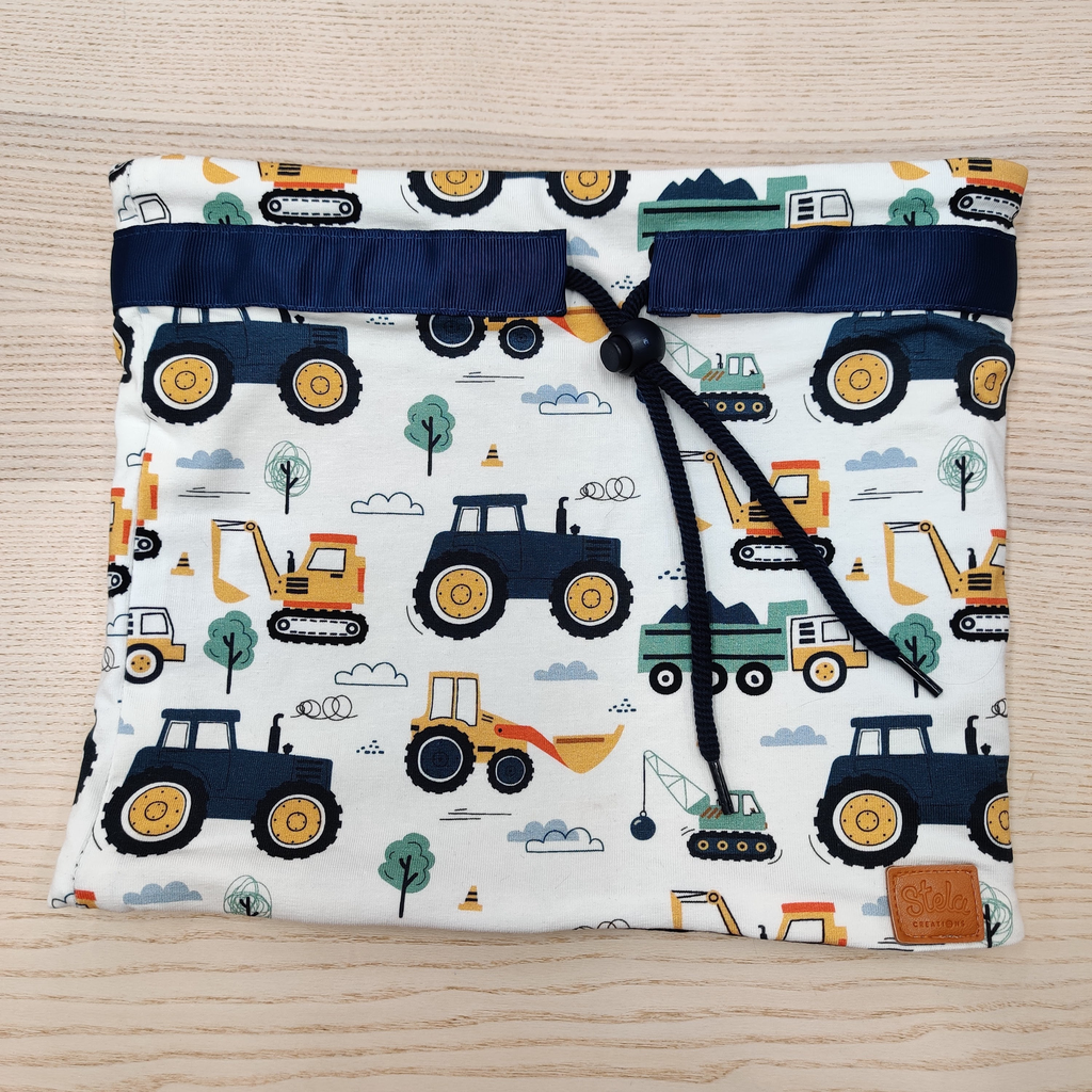 Col mi-saison avec prénom - Stela -  Bleu avec des tracteurs  (2/10 ans)         