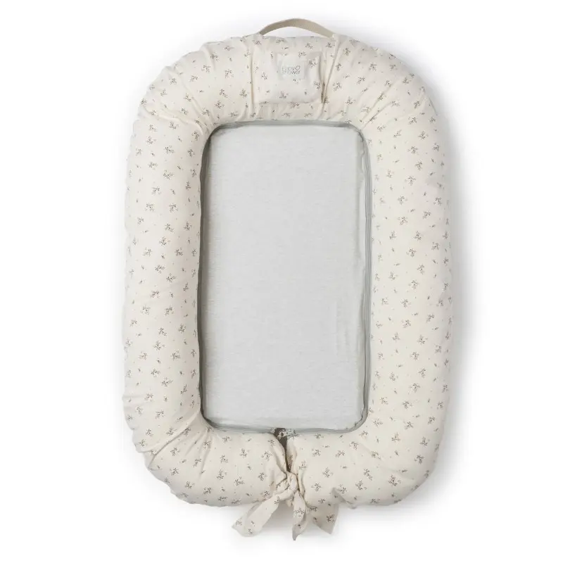 Réducteur de lit - Babyshower - Babynest roseberry