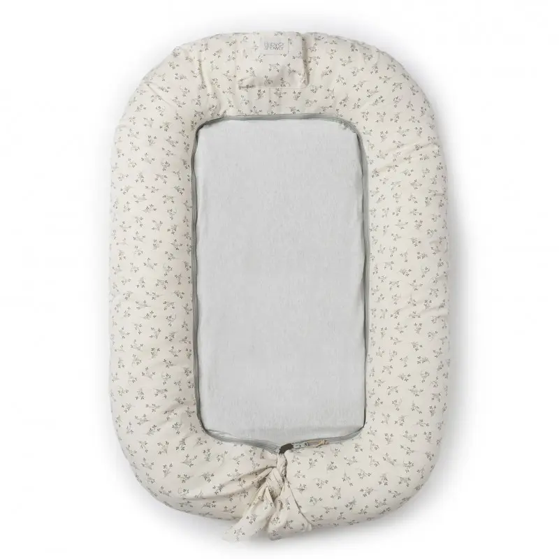 Réducteur de lit - Babyshower - Babynest olive bloom