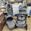 Ensemble poussette - First - Gris assise + nacelle +nid d'ange + sac