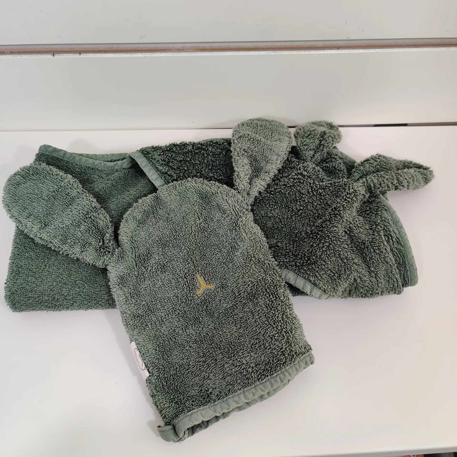 [PU-735] cape de bain + Gant - Amande - Lapin Vert