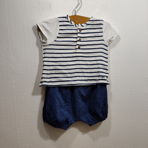 [V04988] Ensemble - noukie's - 1 mois  