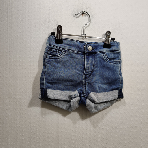 [V05121] Short - Levi's - 12 mois 