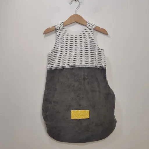 [P01516] Gigoteuse mi saison - Jeux d'enfants