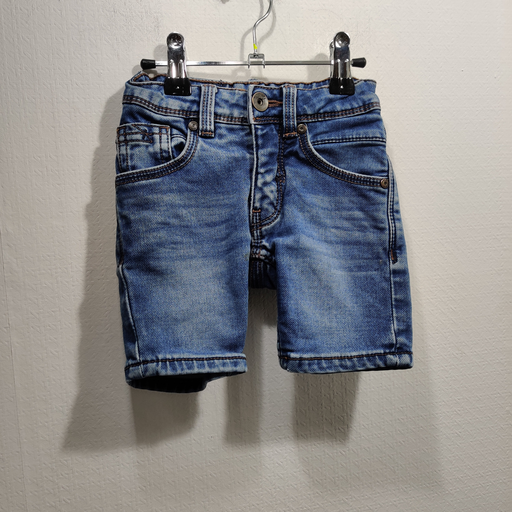 [V05217] Short - JBC  - 2 ans   