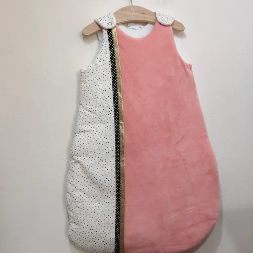 [P03093] Gigoteuse - Jeux d'enfants - 0/6 mois Tog 2.5