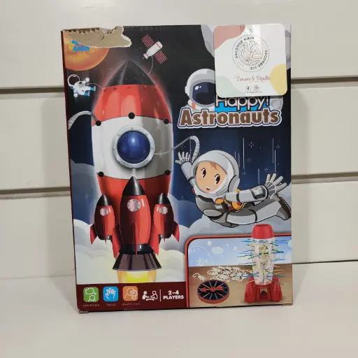 [P03144] Happy astronauts 