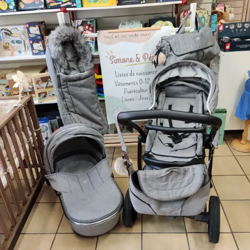 [PU-386] Ensemble poussette - First - Gris assise + nacelle +nid d'ange + sac